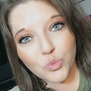 Meet your Posher, Natasha